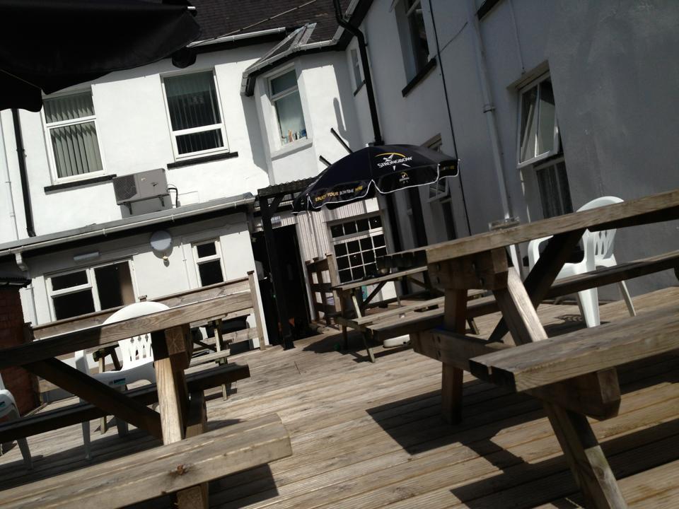 Coach & Horses Bed & Breakfast Tredegar Luaran gambar