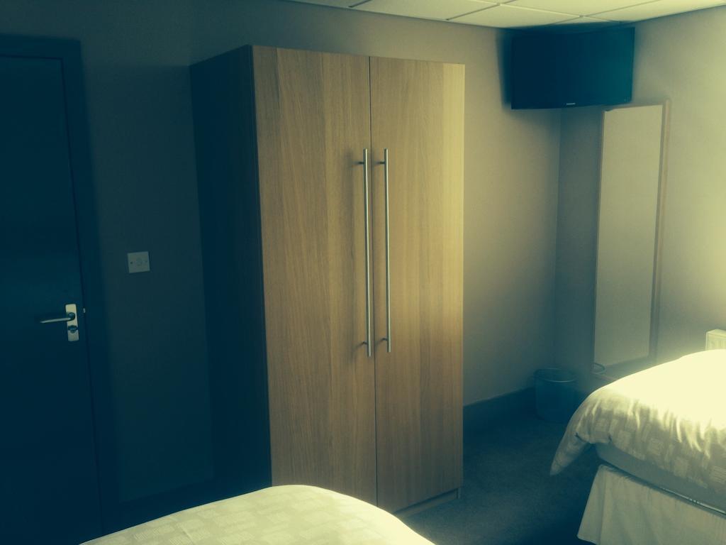Coach & Horses Bed & Breakfast Tredegar Luaran gambar